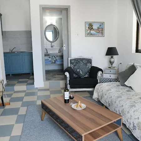 Panorama & * Myrties